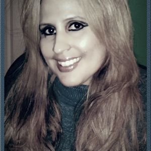 Meet your Posher, Veronica